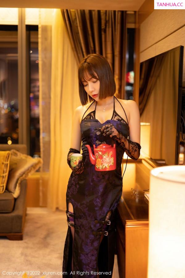 闫雪松 松果儿 [XiuRen]高清写真图 2022.01.05 No.4422 果儿Victoria第8张图片
